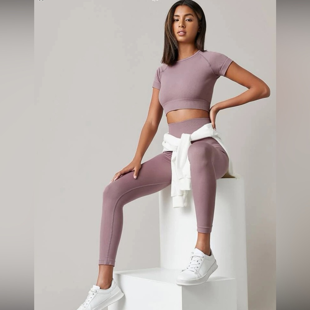 SHEIN Basics Matching Yoga Set in Mauve Purple - SIZE S